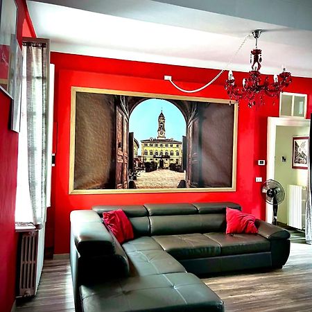 Dolce Eporedia Intero Alloggio Nel Centro Storico Ivrea Dış mekan fotoğraf